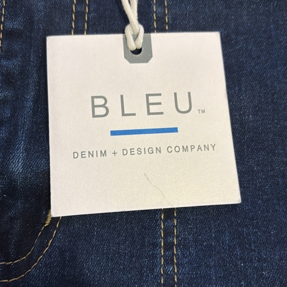 Bleu Denim + Design Co. jeans skirt.  Size 8 - Picture 4 of 7